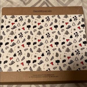 bareMinerals Clean Beauty Celebration make up set